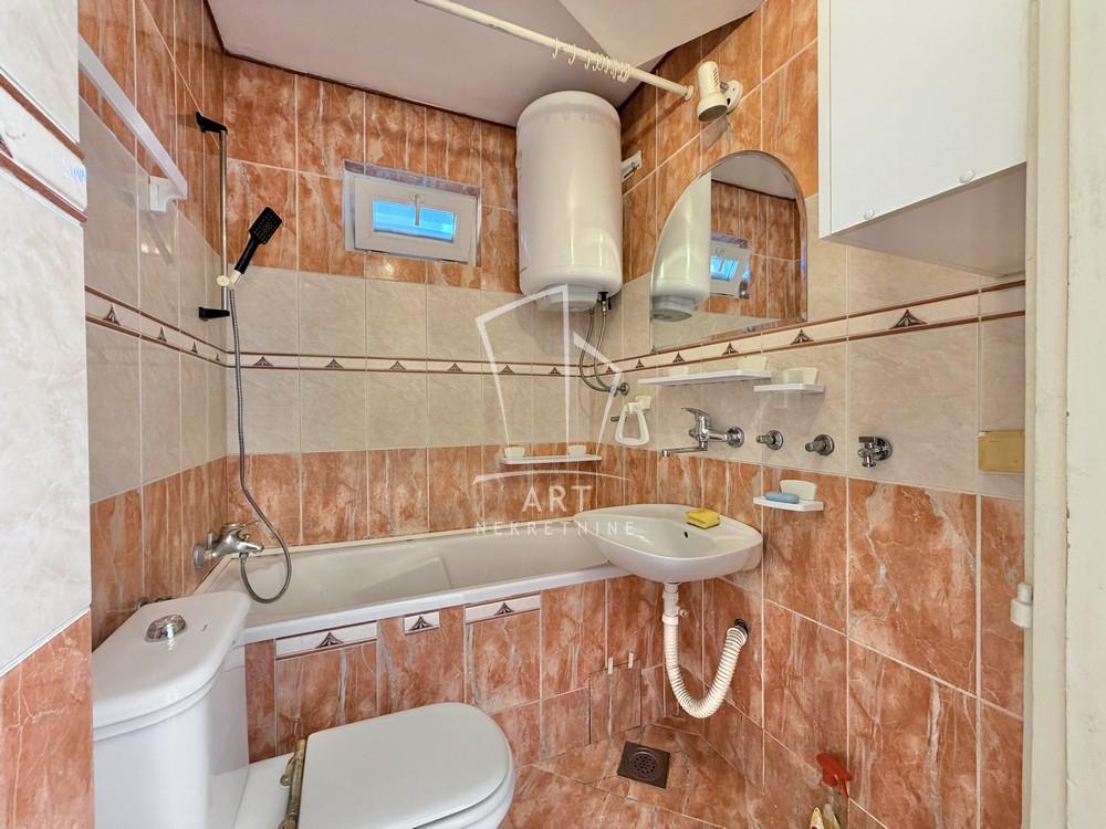 Slika 11 - Bulevar despota Stefana, Troiposoban stan na prodaju, 69m2, 242.000€