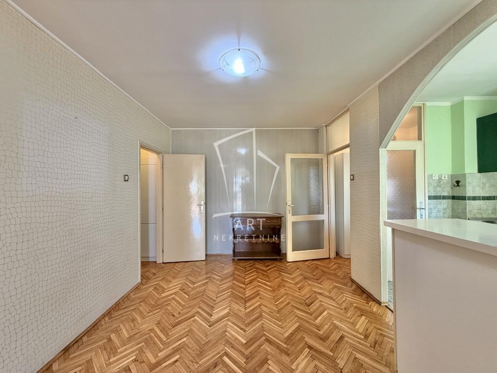 Slika 2 - Bulevar despota Stefana, Troiposoban stan na prodaju, 69m2, 242.000€
