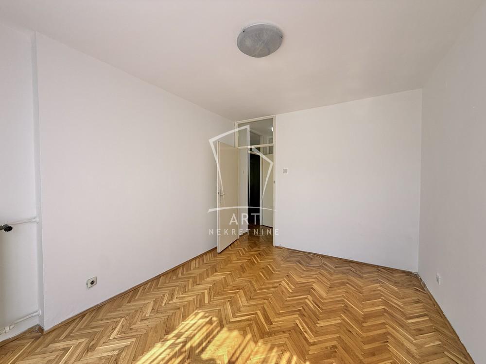 Slika 7 - Bulevar despota Stefana, Troiposoban stan na prodaju, 69m2, 242.000€