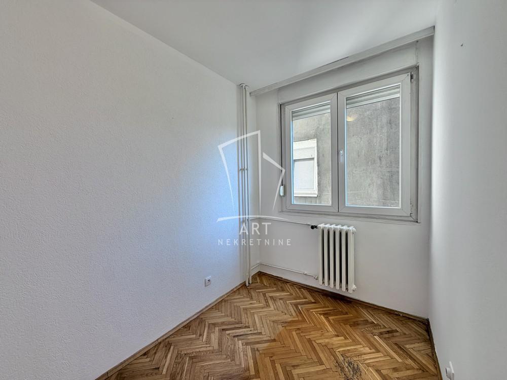 Slika 8 - Bulevar despota Stefana, Troiposoban stan na prodaju, 69m2, 242.000€