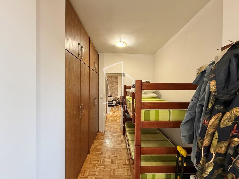Slika 10 - Sretena Mladenovića Mike, Dvoiposoban stan na prodaju, 56m2, 162.000€