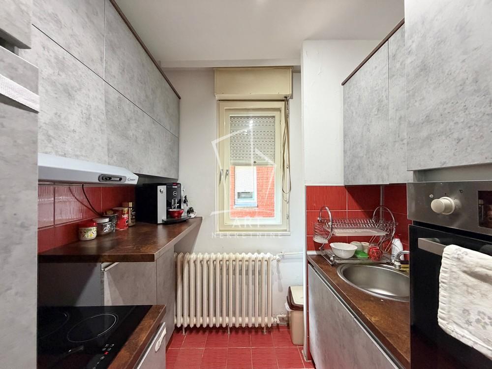 Slika 4 - Sretena Mladenovića Mike, Dvoiposoban stan na prodaju, 56m2, 162.000€