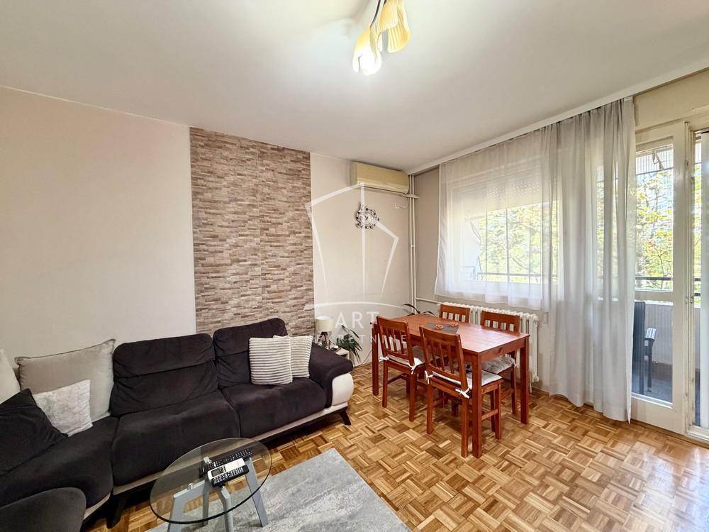 Glavna slika -Sretena Mladenovića Mike, Dvoiposoban stan na prodaju, 56m2, 162.000€