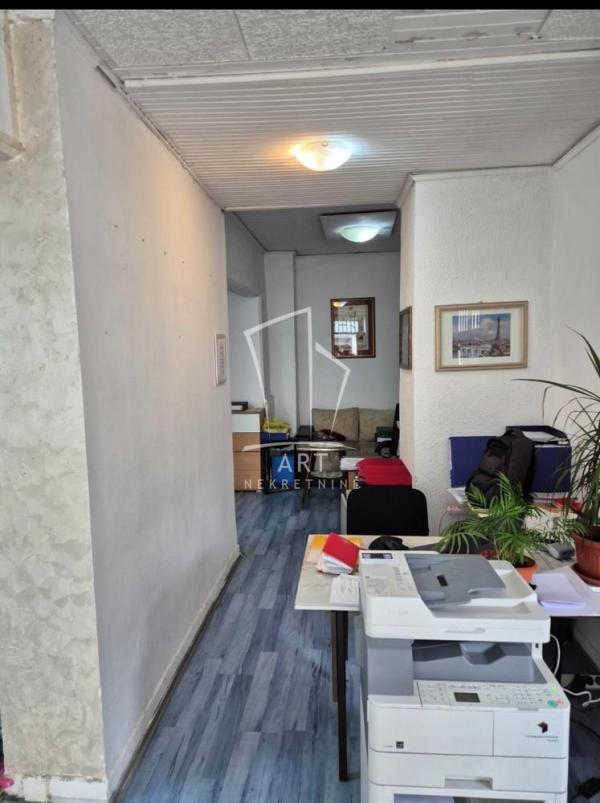 Slika 2 - Strugarska,  Lokal za izdavanje, 27m2, 500€