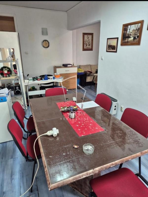 Slika 1 - Strugarska,  Lokal za izdavanje, 27m2, 500€