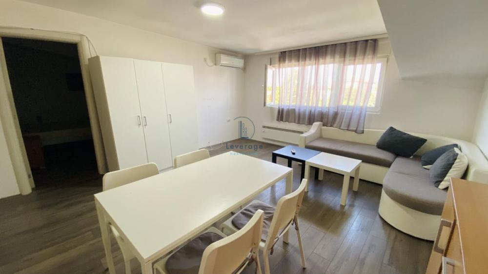 Slika 1 - Ivana Milutinovića, Dvoiposoban stan na prodaju, 59m2, 145.000€