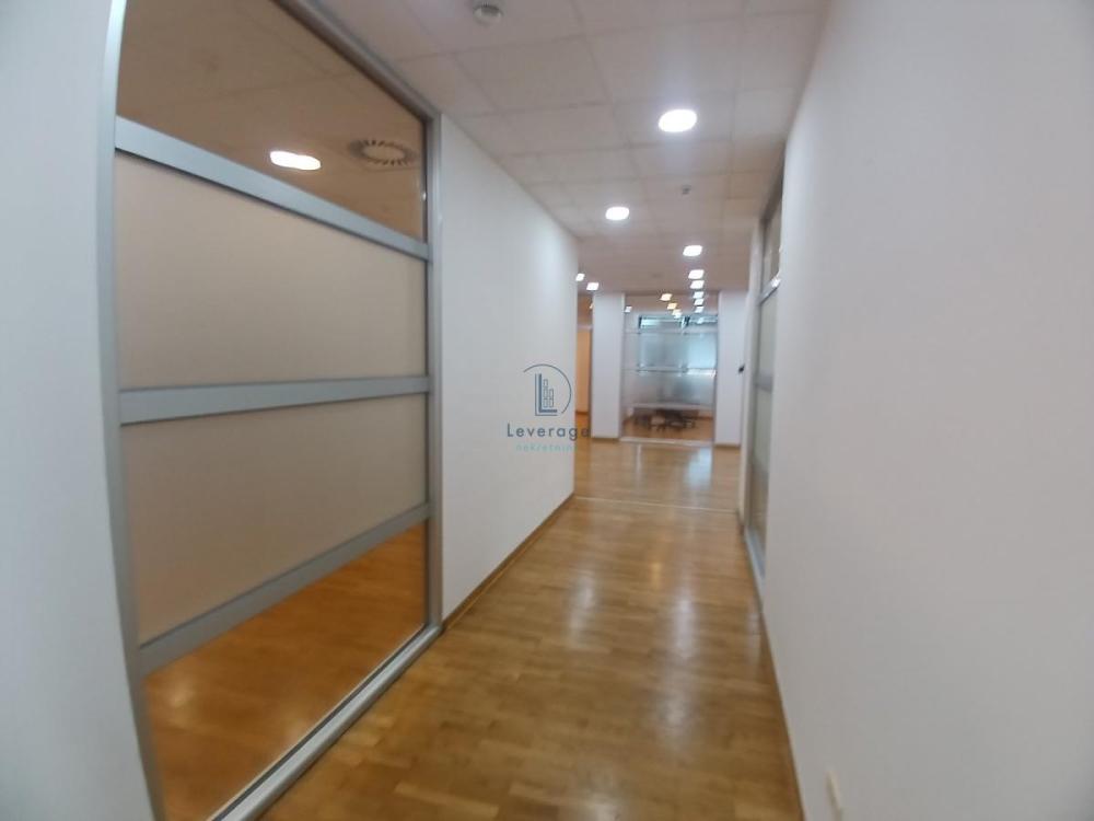 Slika 11 - Partizanske avijacije,  Lokal za izdavanje, 330m2, 4.950€