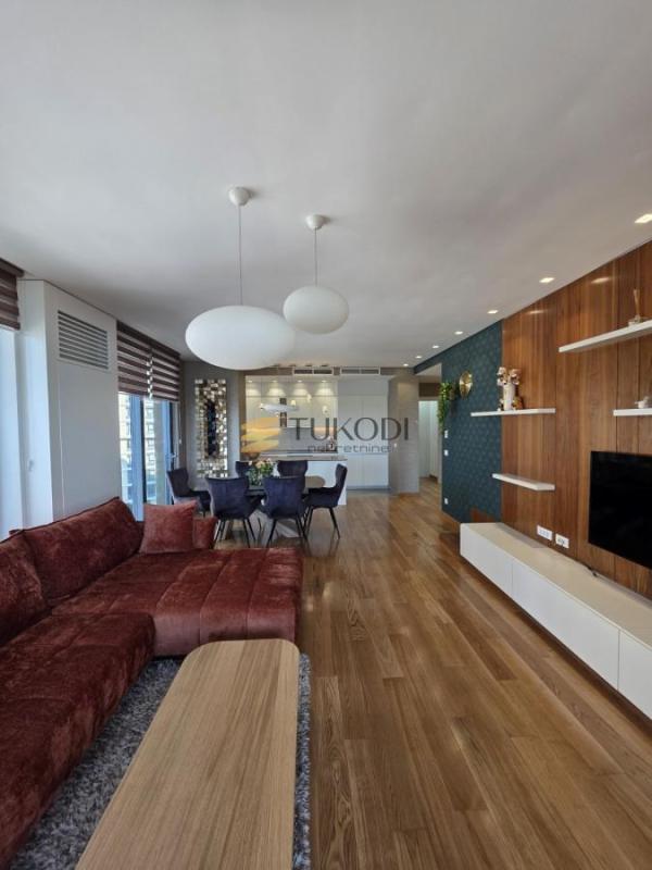 Slika 4 - Četvorosoban stan za izdavanje, 138m2, 3.500€