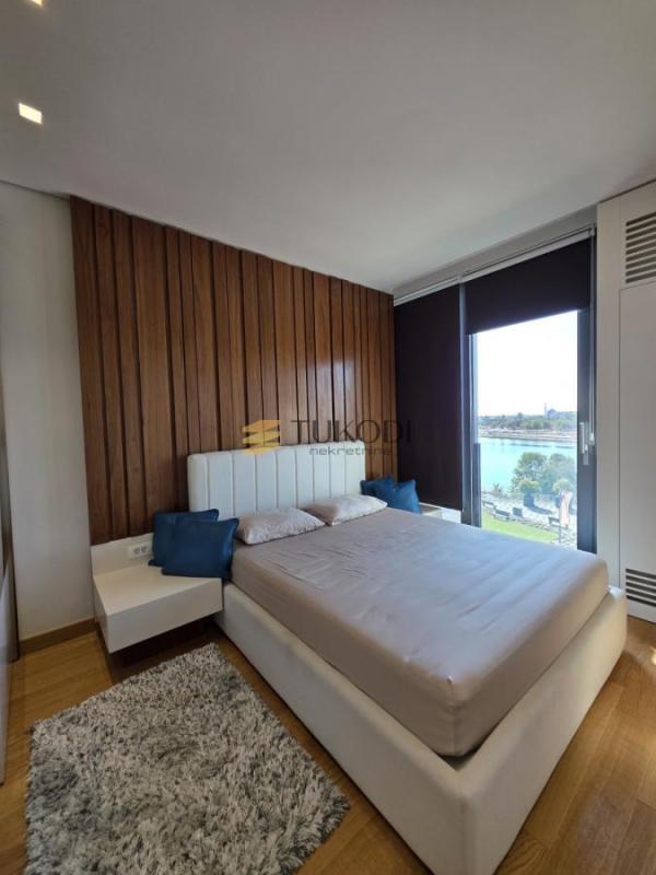 Slika 11 - Četvorosoban stan za izdavanje, 138m2, 3.500€