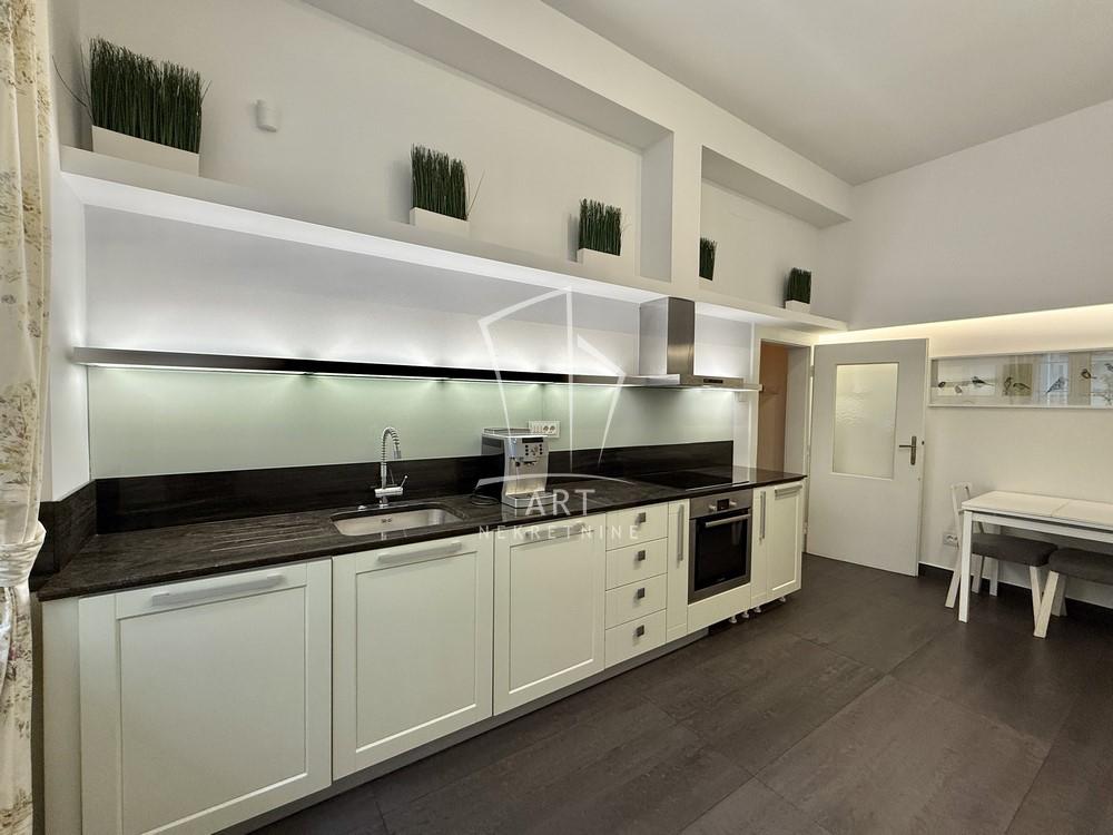 Slika 6 - Dositejeva, Šestosoban stan na prodaju, 174m2, 970.000€