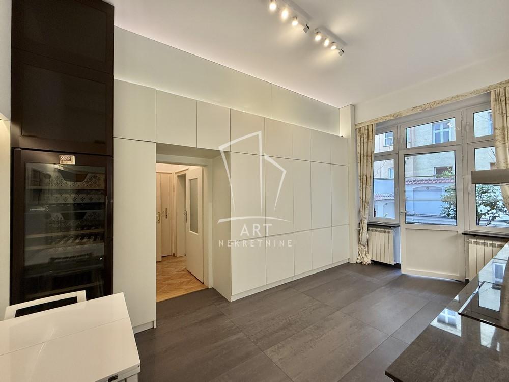 Slika 7 - Dositejeva, Šestosoban stan na prodaju, 174m2, 970.000€
