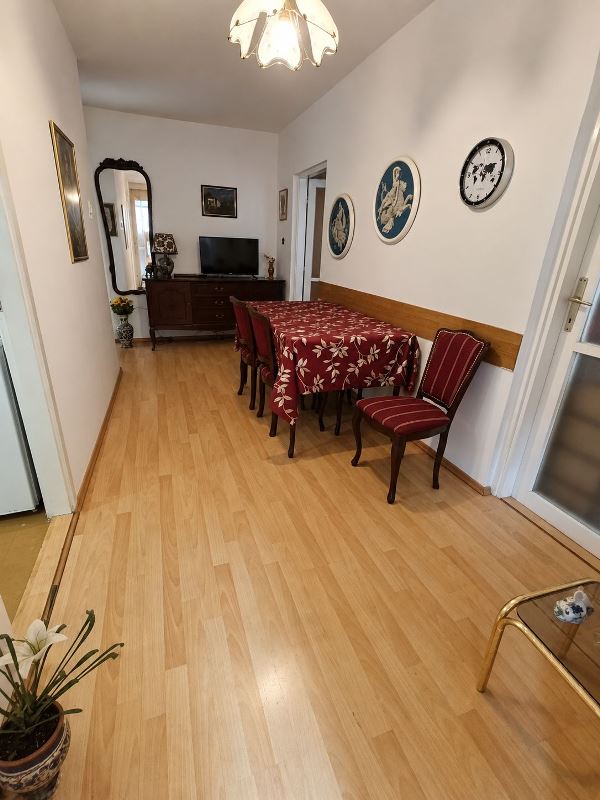 Slika 2 - Braće Jerković, Dvosoban stan za izdavanje, 65m2, 400€
