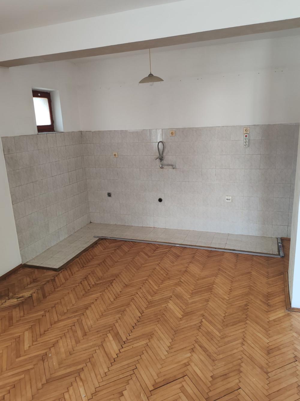 Slika 1 - Mirisnih vrba,  Kuća za izdavanje, 85m2, 270€