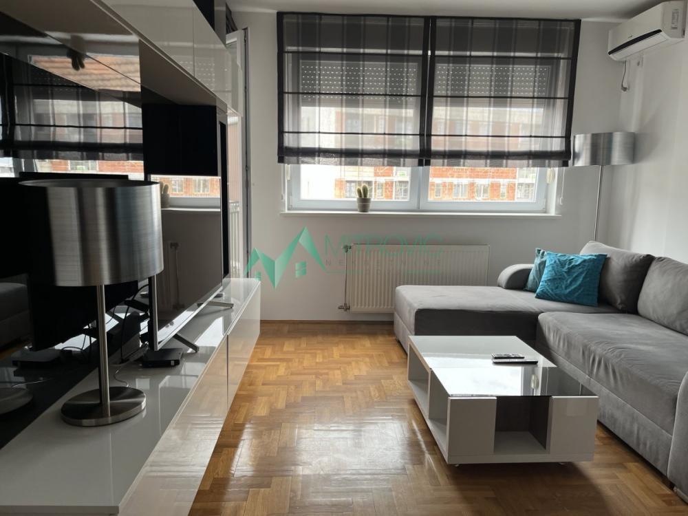 Glavna slika -Dvosoban stan za izdavanje, 40m2, 550€