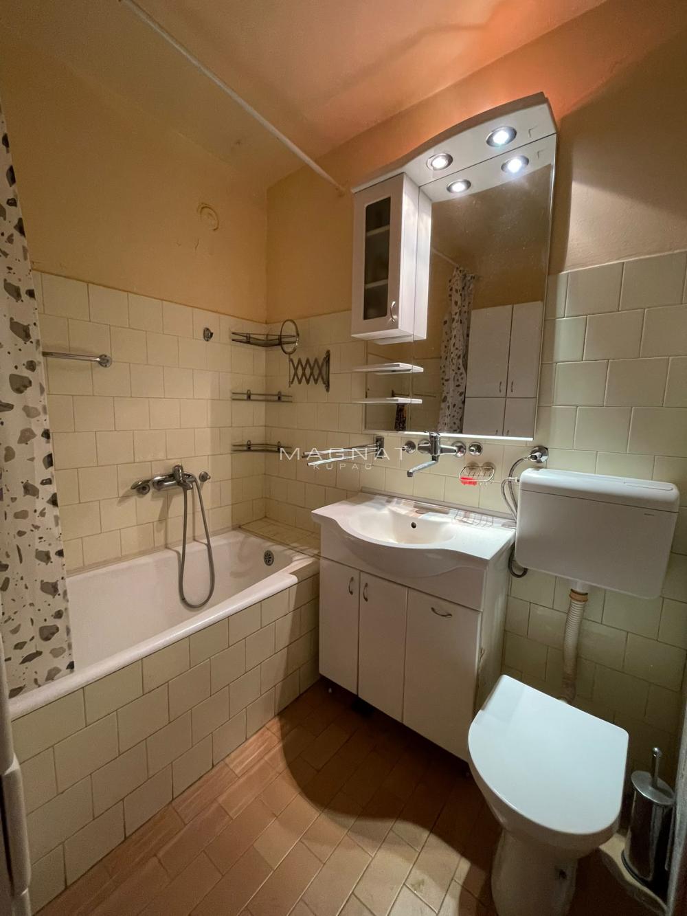Slika 11 - Braće Srnić,  Stan na prodaju, 210m2, 399.900€