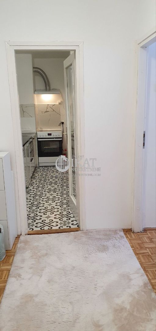 Slika 10 - 16. oktobra, Trosoban stan za izdavanje, 60m2, 550€