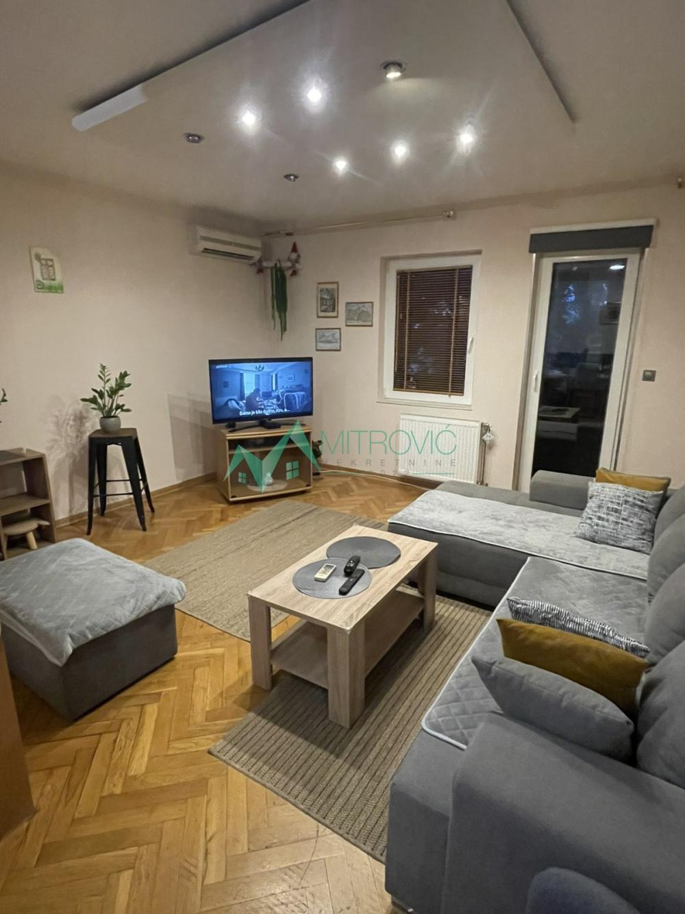 Glavna slika -Jednoiposoban stan za izdavanje, 57m2, 650€