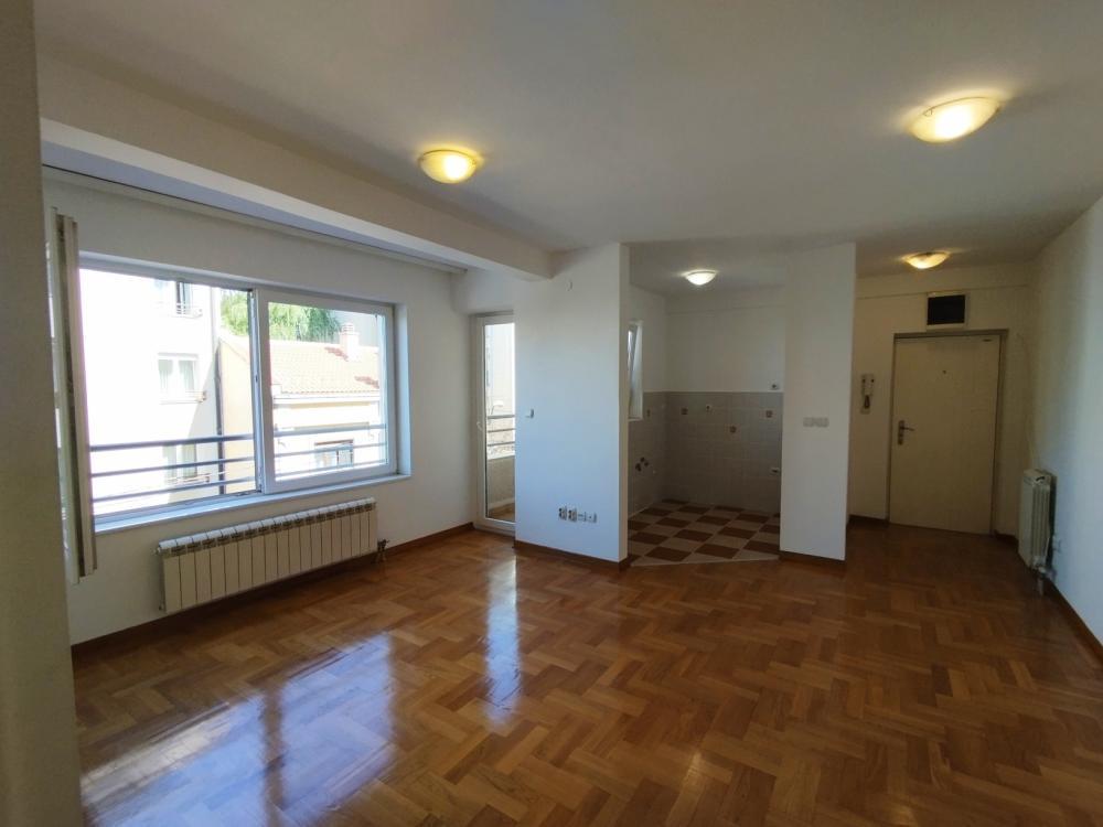 Glavna slika -Kajmakcalanska, Trosoban stan na prodaju, 65m2, 305.500€