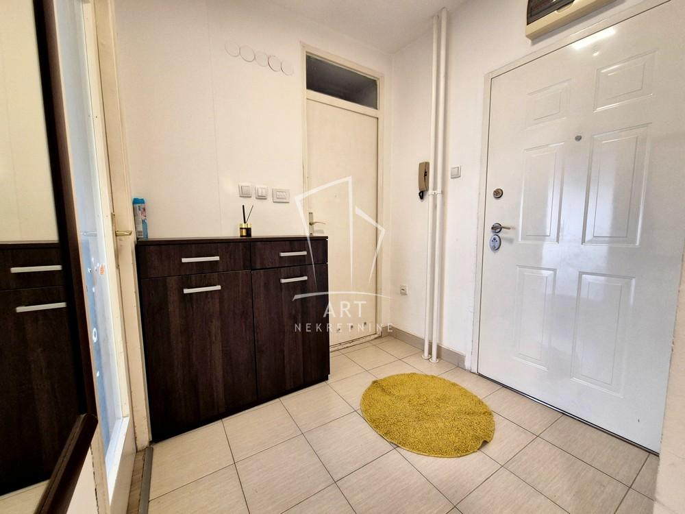 Slika 11 - Otona Župančiča, Dvosoban stan za izdavanje, 46m2, 700€