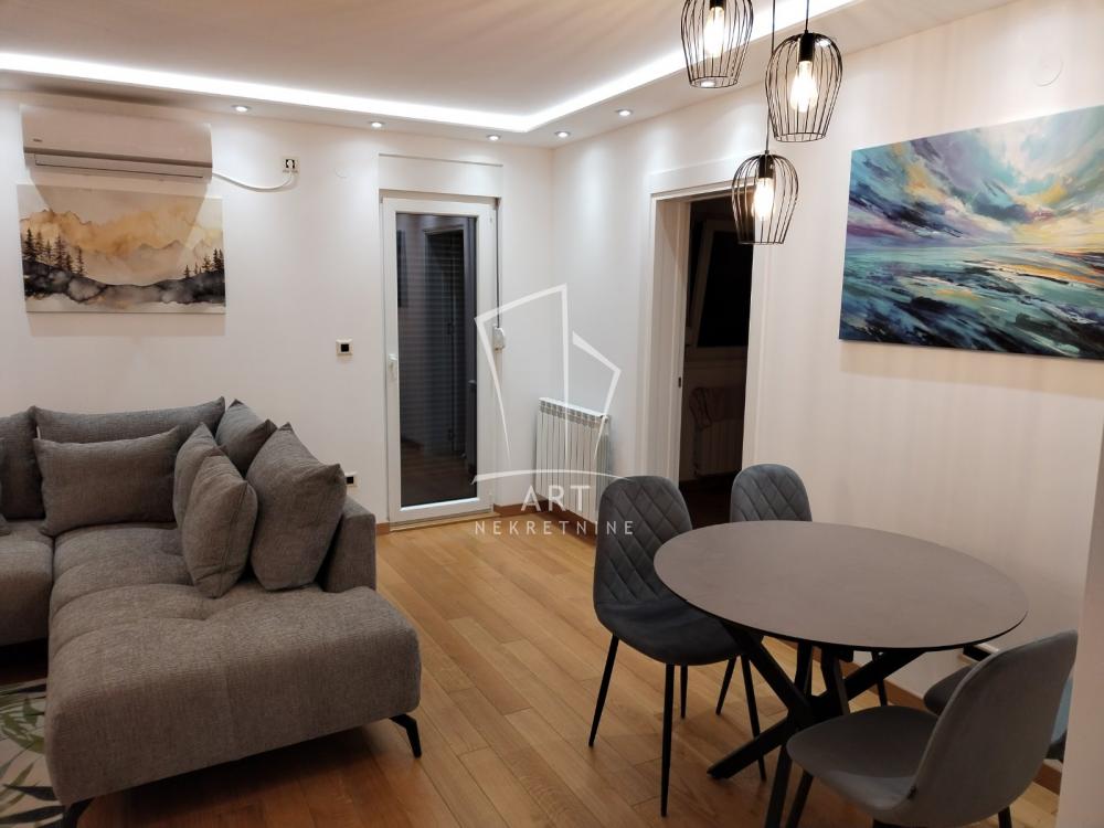 Slika 1 - Krfska, Troiposoban stan za izdavanje, 74m2, 1.200€