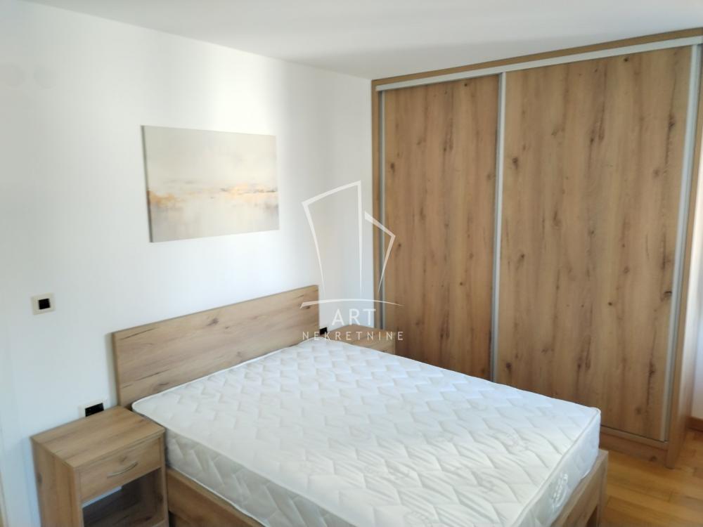 Slika 3 - Krfska, Troiposoban stan za izdavanje, 74m2, 1.200€