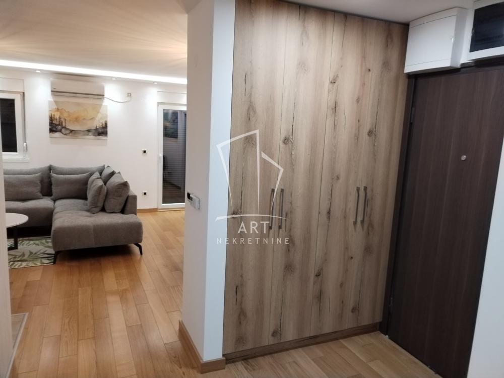 Slika 6 - Krfska, Troiposoban stan za izdavanje, 74m2, 1.200€