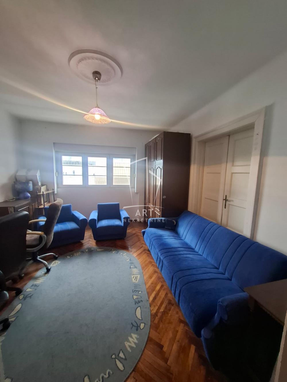 Slika 1 - Nemanjina, Četvorosoban stan na prodaju, 81m2, 365.000€