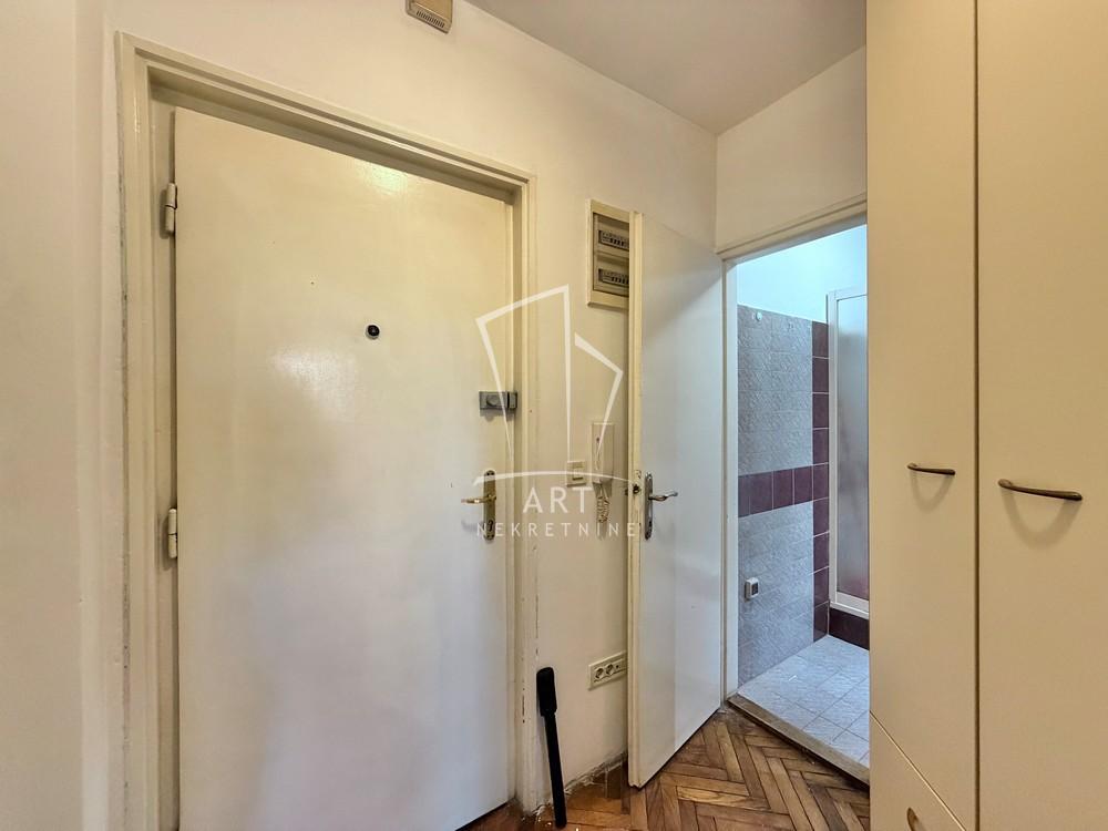Slika 9 - Pariske komune, Jednosoban stan na prodaju, 33m2, 139.000€
