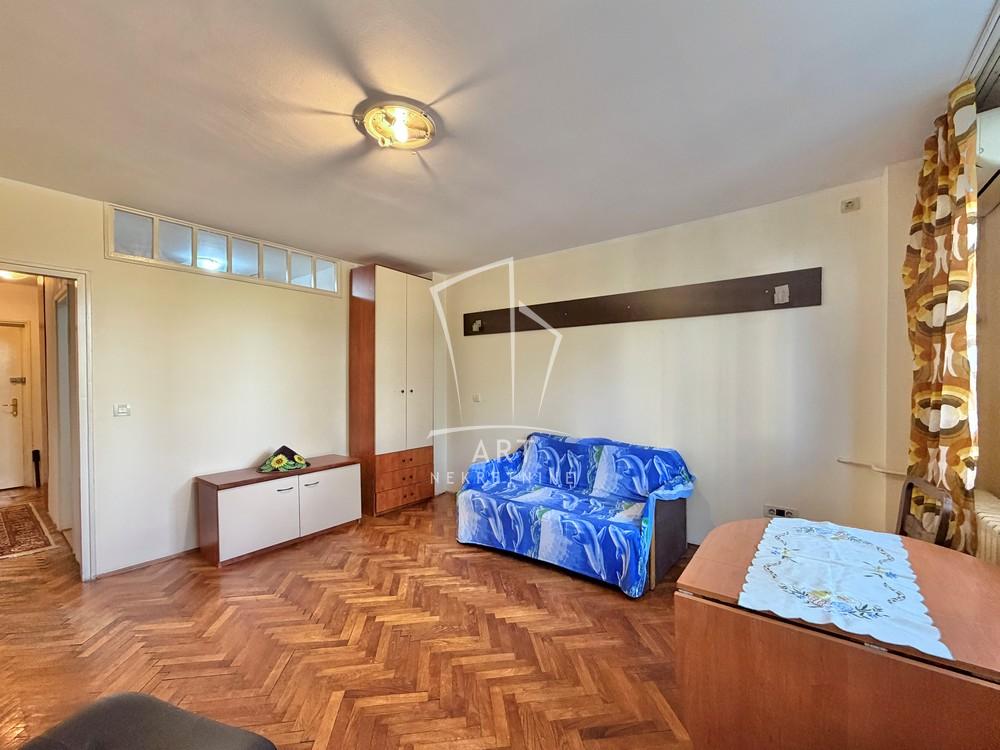 Slika 3 - Pariske komune, Jednosoban stan na prodaju, 33m2, 139.000€