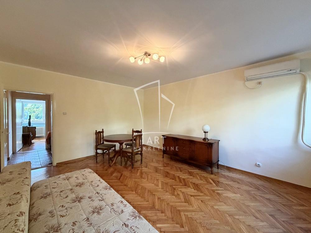 Slika 1 - Omladinskih brigada, Dvoiposoban stan na prodaju, 76m2, 278.000€