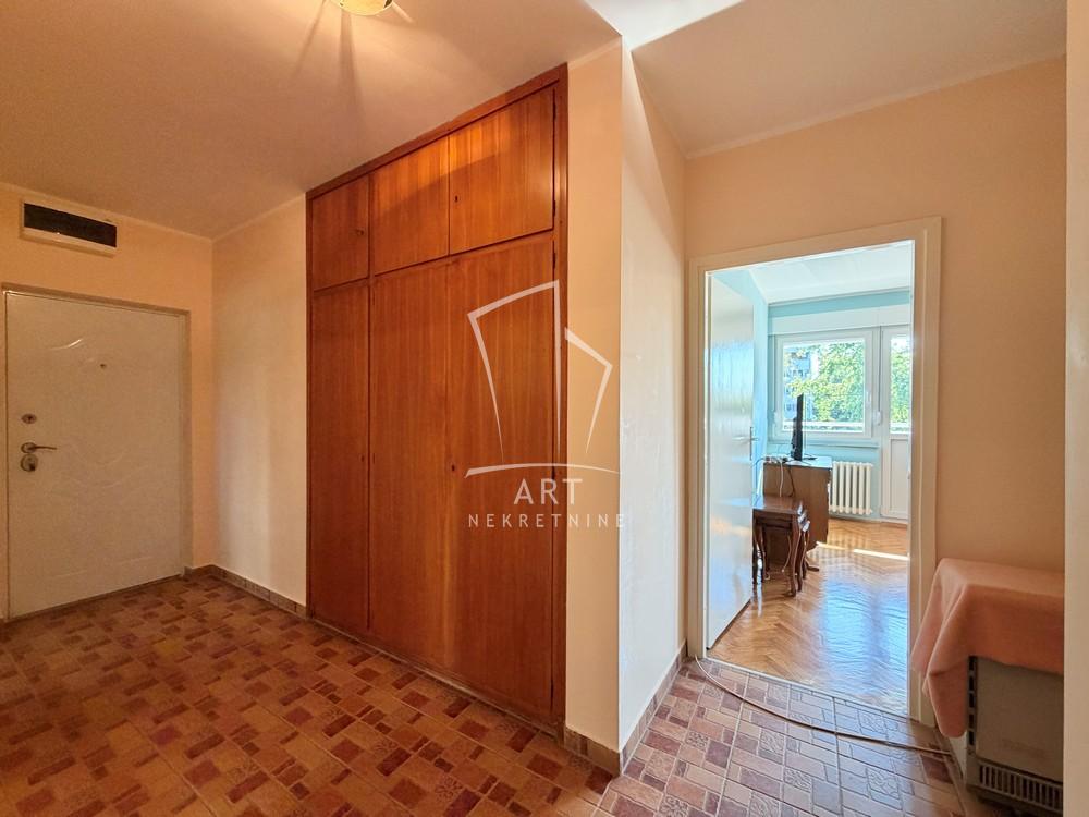 Slika 9 - Omladinskih brigada, Dvoiposoban stan na prodaju, 76m2, 278.000€