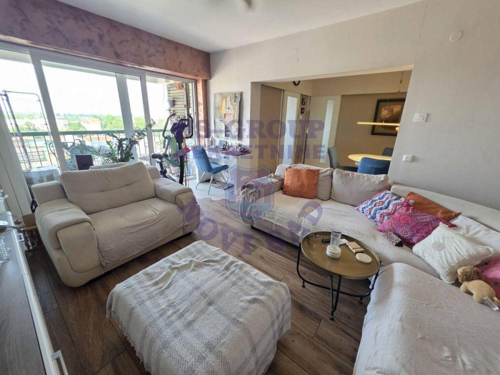 Glavna slika -Trosoban stan na prodaju, 75m2, 216.300€