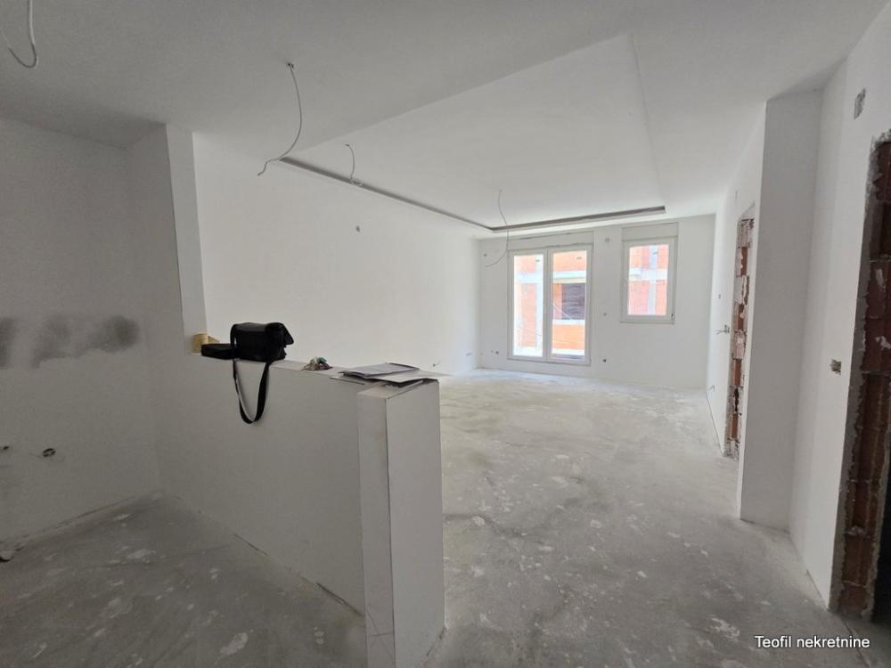 Slika 1 - Vitezova Karađorđeve Zvezde, Dvosoban stan na prodaju, 43m2, 64.500€