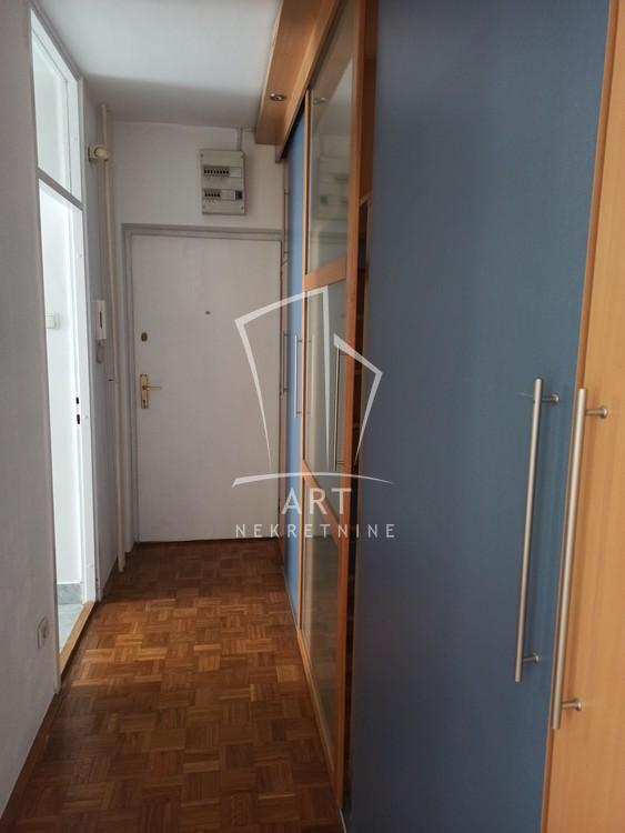 Slika 4 - Antifašističke borbe, Dvosoban stan za izdavanje, 49m2, 850€