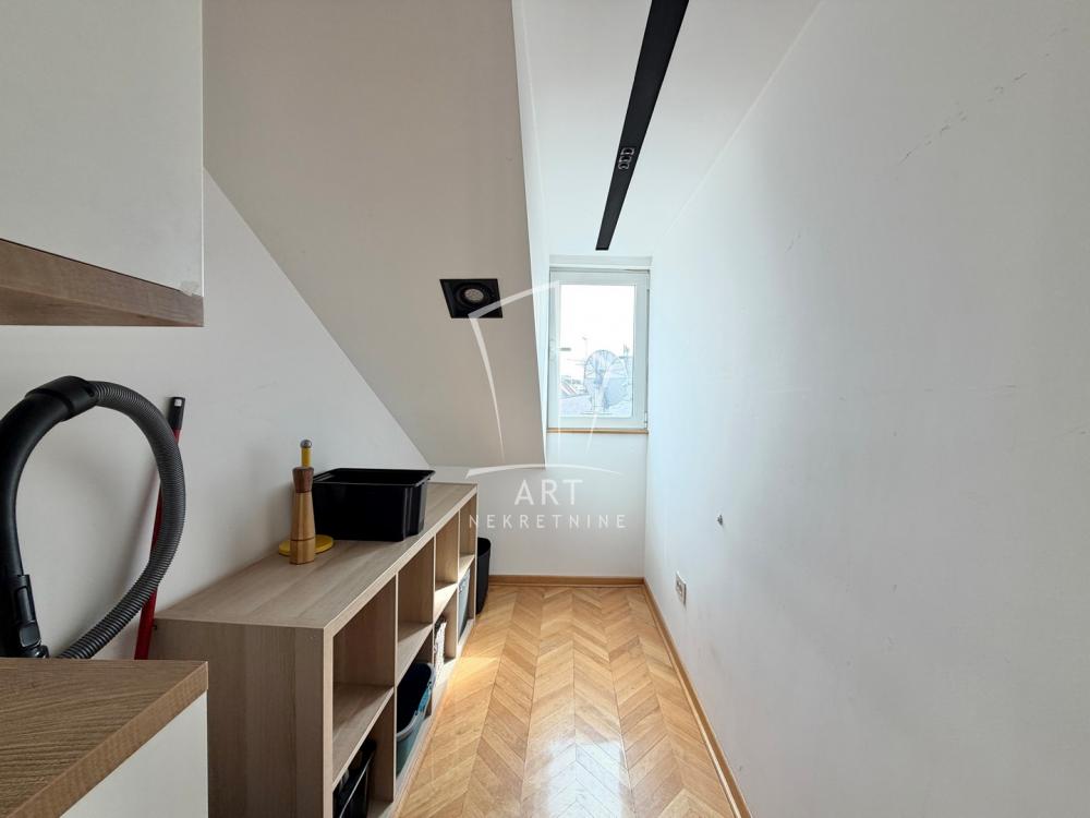 Slika 10 - Kondina, Četvoroiposoban stan na prodaju, 108m2, 430.000€