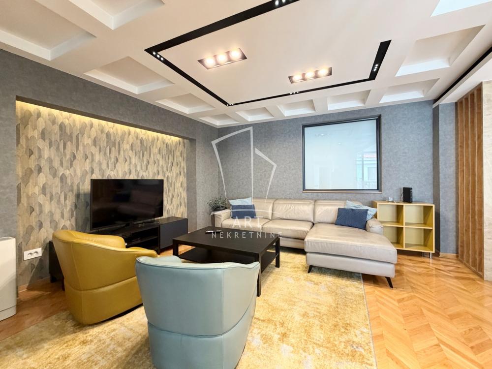 Slika 1 - Kondina, Četvoroiposoban stan na prodaju, 108m2, 430.000€