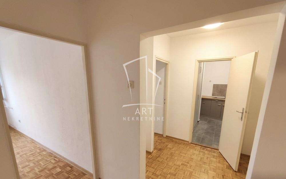 Slika 2 - Mirijevski Venac, Trosoban stan za izdavanje, 56m2, 600€
