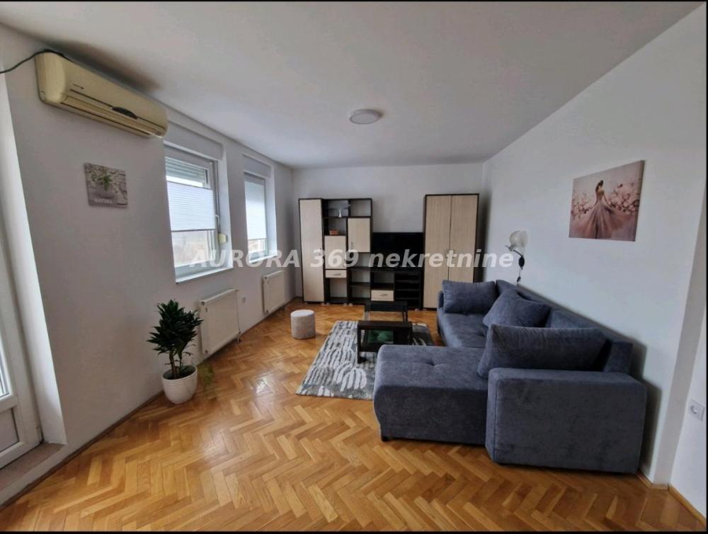 Glavna slika -Dvosoban stan za izdavanje, 50m2, 400€