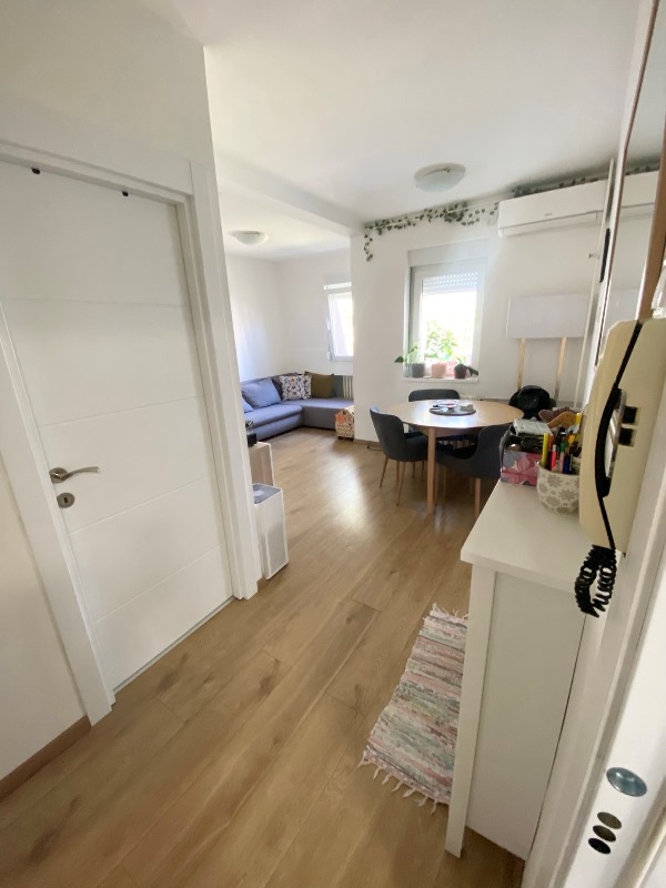 Slika 2 - Samjuela Beketa, Dvoiposoban stan na prodaju, 51m2, 155.000€