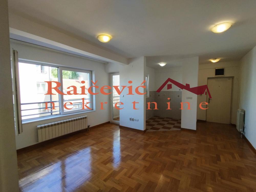 Glavna slika -Kajmakcalanska, Trosoban stan na prodaju, 65m2, 305.500€