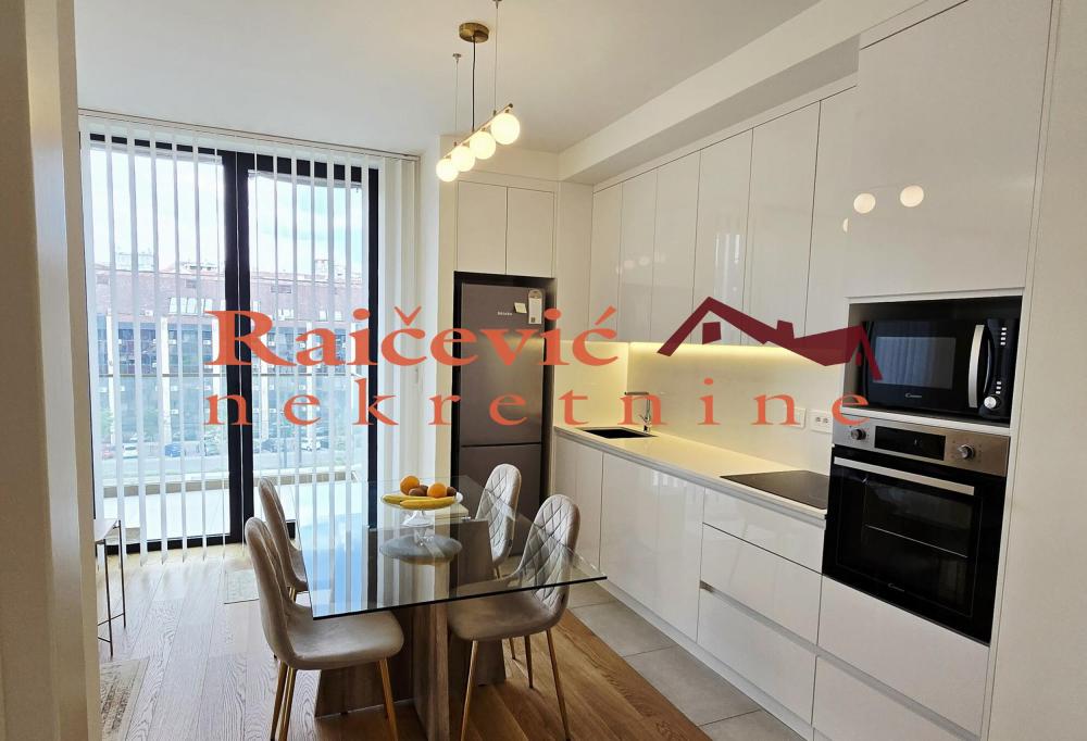Slika 1 - Nikolaja Kravcova, Trosoban stan na prodaju, 77m2, 417.000€
