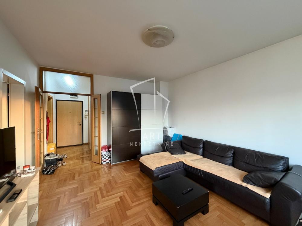 Glavna slika oglasa 416168