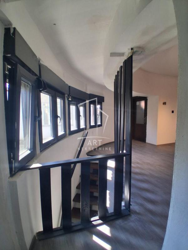 Slika 6 - Slovenska,  Lokal za izdavanje, 96m2, 1.300€