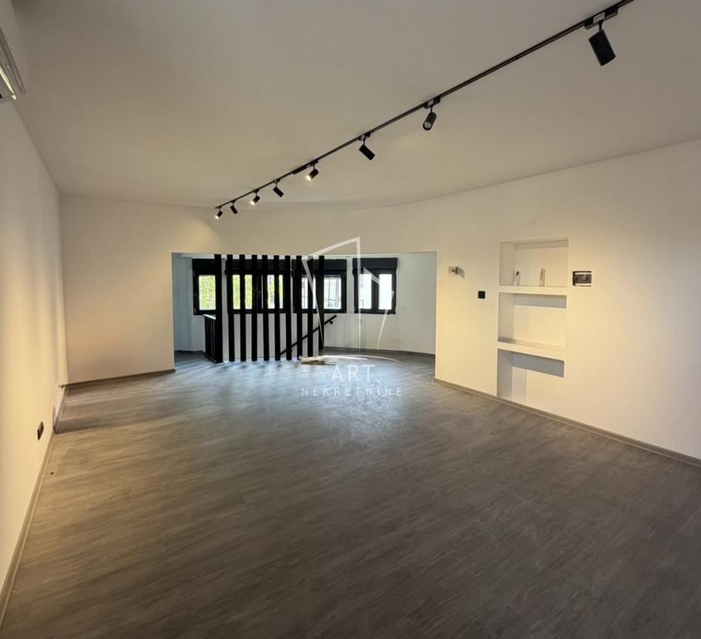 Glavna slika -Slovenska,  Lokal za izdavanje, 96m2, 1.300€