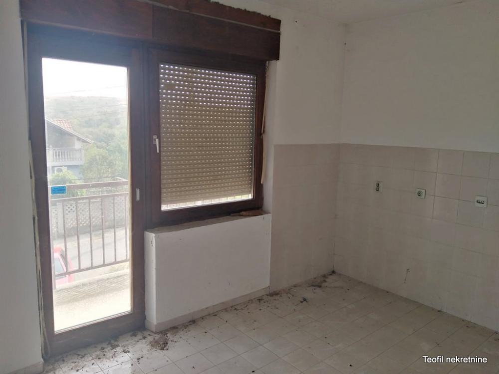 Slika 11 - Porodice Živanović, Kuća na prodaju, 350m2, 189.000€