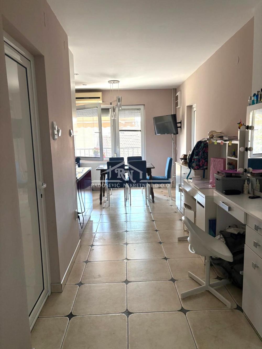 Slika 10 - Gočka, Kuća na prodaju, 291m2, 495.000€