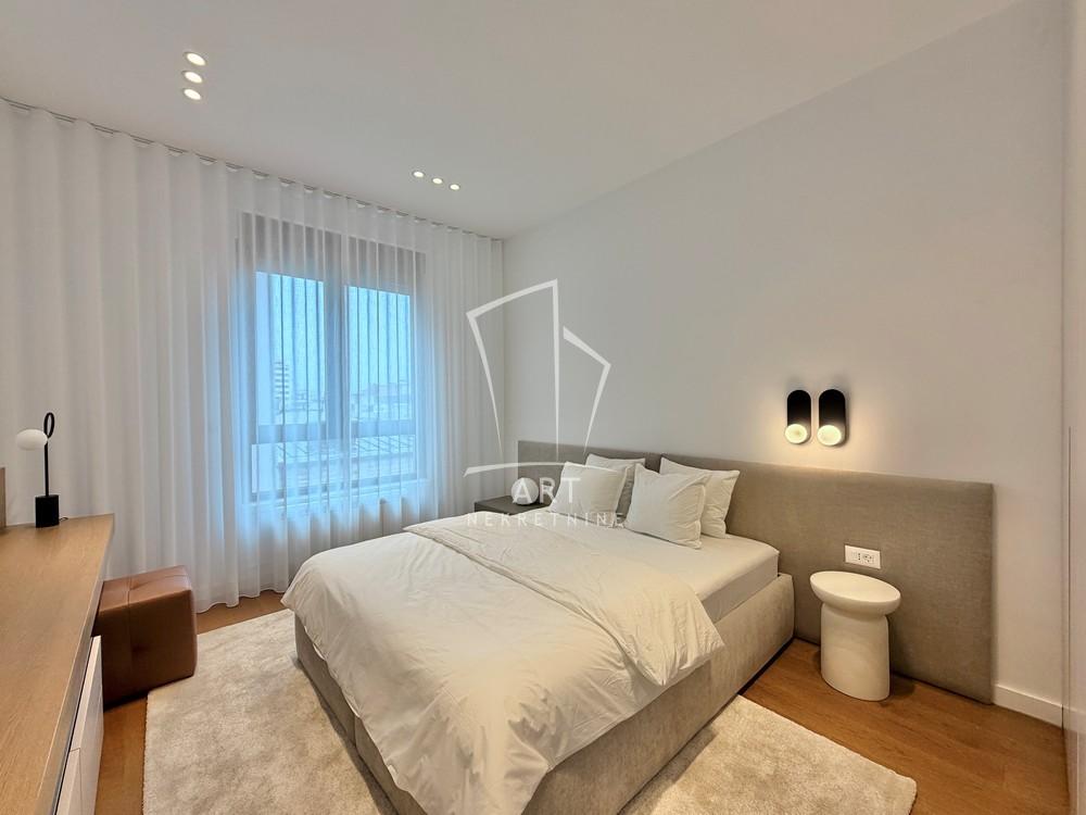 Slika 9 - Bulevar oslobođenja, Četvorosoban stan za izdavanje, 202m2, 4.200€