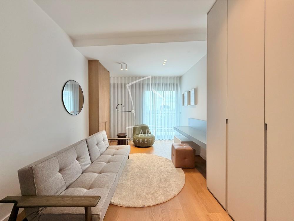 Slika 11 - Bulevar oslobođenja, Četvorosoban stan za izdavanje, 202m2, 4.200€
