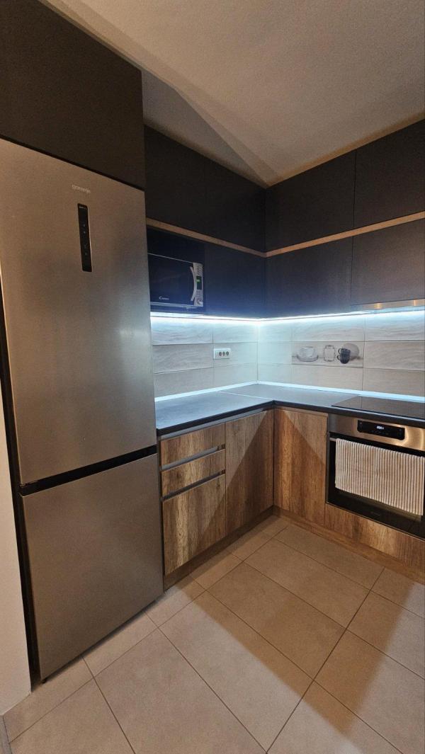 Slika 5 - Crnogorska, Trosoban stan za izdavanje, 80m2, 950€