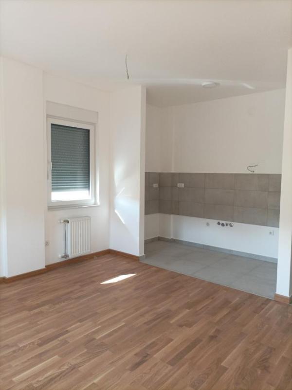 Glavna slika -Dvosoban stan za izdavanje, 44m2, 320€